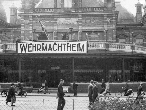 Arnhem 1942